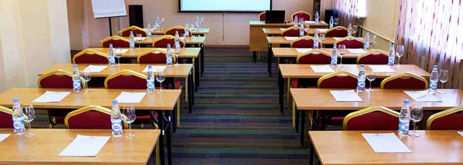 Фотография конференц-зала Пикассо