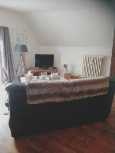 Фотография гостевого дома Maison de 2 chambres avec jardin clos et wifi a Montoldre