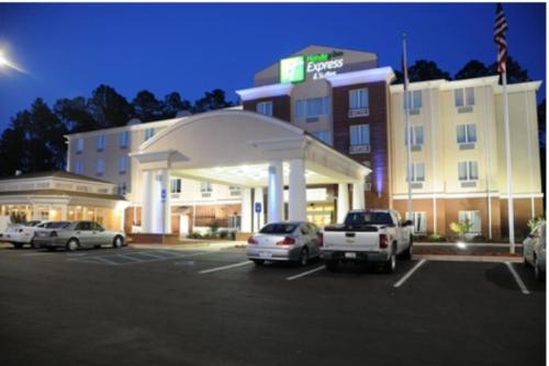 Фотография гостиницы Holiday Inn Express Hotel & Suites Bainbridge, an IHG Hotel