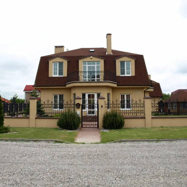 Фотографии Коттеджа
Частный дом уютный