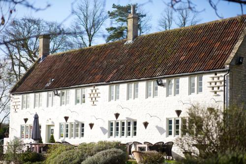 Фотография мини отеля The Wheatsheaf Combe Hay