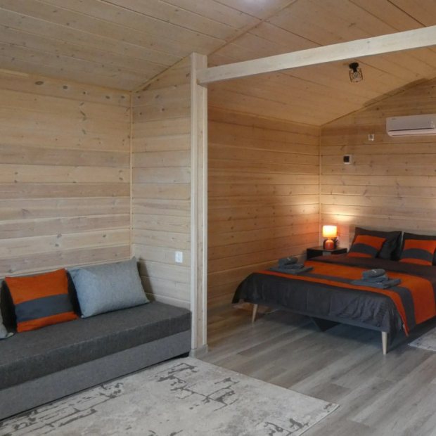 Фотографии Коттеджа 
            Частный Дом 8 с Двуспальной Кроватью