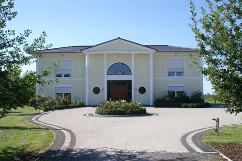 Фотография мини отеля Hotel Villa Altes Land