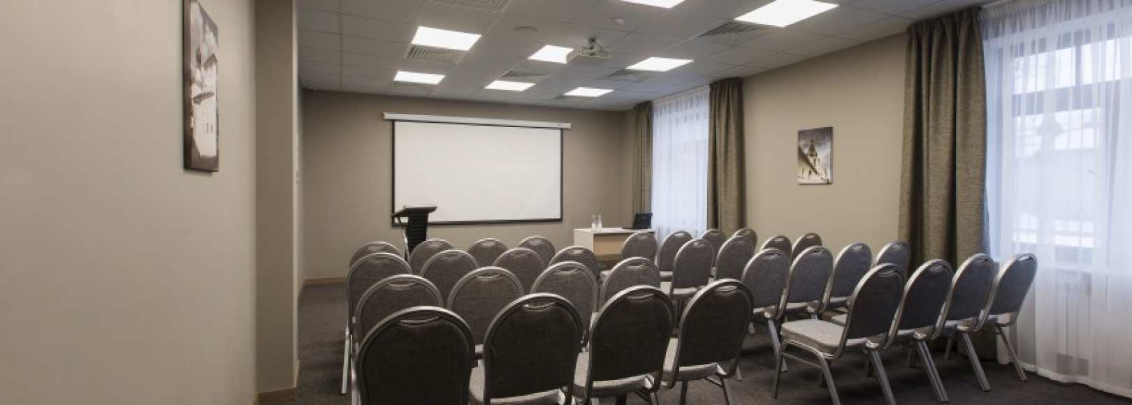 Фотография конференц-зала Покровский на 80 человек