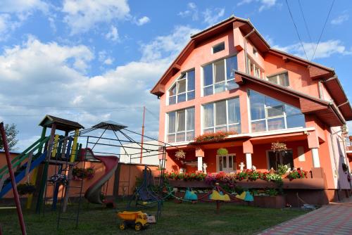 Фотография гостевого дома Casa Leucian