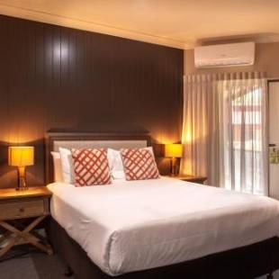 Фотографии гостиницы
Nightcap at Archer Hotel