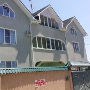 Фотография гостевого дома Изумрудная, 12