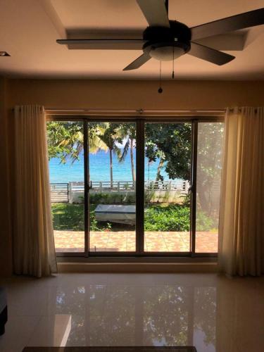 Фотография гостиницы Amami Beachfront Villa with Private Beach