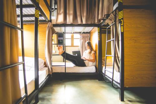 Фотография хостела Traveller Bunker Hostel 1
