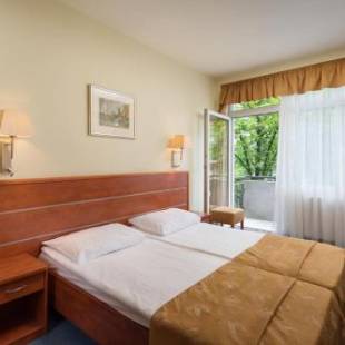 Фотографии гостиницы
Benczur Hotel