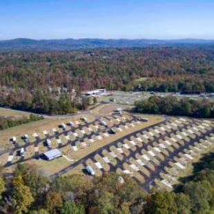 Фотографии кемпинга 
            Catherine's Landing RV Resort