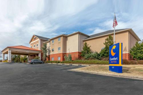 Фотография гостиницы Comfort Suites Batesville