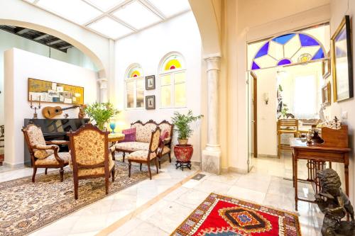 Фотография гостевого дома 2 bedrooms house with enclosed garden and wifi at Sevilla