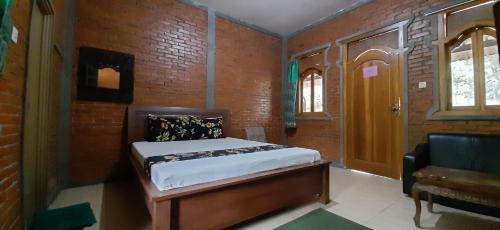 Фотография гостиницы OYO 90031 Villa Papada