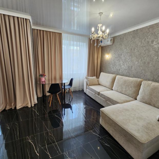 Фотографии квартиры 
            Квартира Красивая квартира в центре Омска