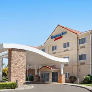 Фотографии гостиницы 
            Fairfield Inn by Marriott Visalia Sequoia
