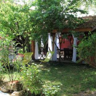 Фотографии мини отеля
Les Pascals