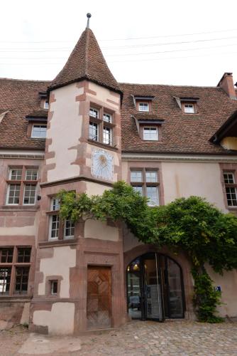 Фотография гостевого дома La Cour Des Nobles - Appartements Riquewihr