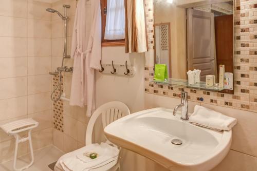 Фотография гостиницы Hôtel des 4 continents - Le Mans