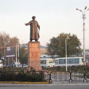 Фотография Памятник Джамбулу Джабаеву