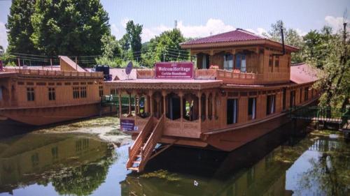 Фотография гостиницы WelcomHeritage Gurkha Houseboats