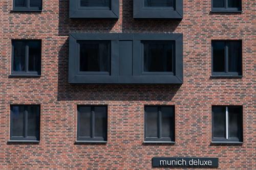Фотография гостиницы Munich Deluxe Hotel