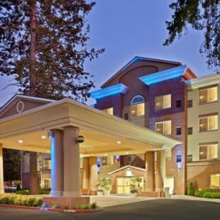 Фотографии гостиницы
Holiday Inn Express Hotel & Suites Lacey, an IHG Hotel