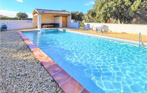 Фотографии гостевого дома 
            Amazing home in Mazan with Outdoor swimming pool and 4 Bedrooms