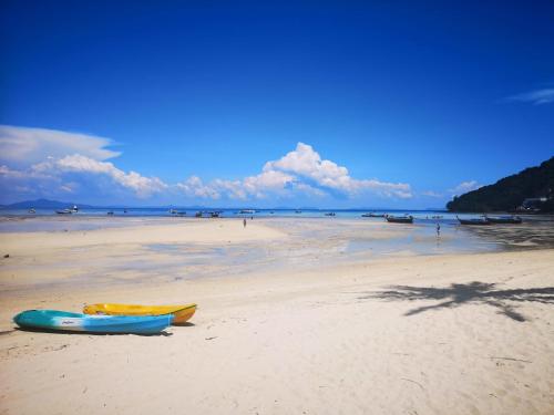 Фотографии гостиницы
Phi Phi Ba Kao Bay Resort