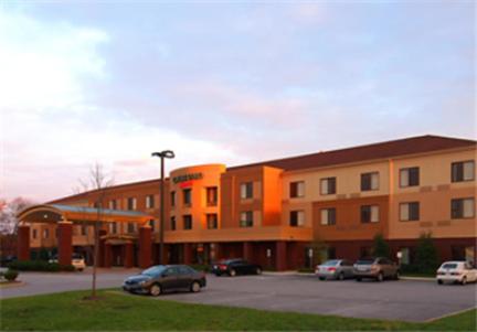 Фотография гостиницы Courtyard by Marriott Knoxville Airport Alcoa