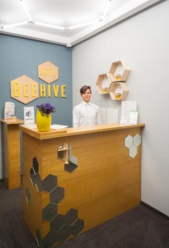 Фотографии гостиницы
Beehive