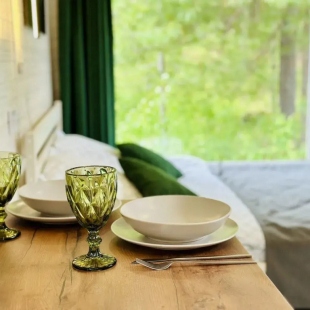 Фотография Коттеджа Частный Дом в Окружении Кедpового Леса со Своей Террасой и Мангальной Зоной