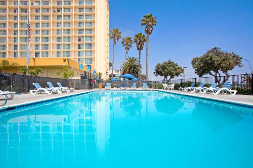 Фотография гостиницы Crowne Plaza Hotel Ventura Beach, an IHG Hotel