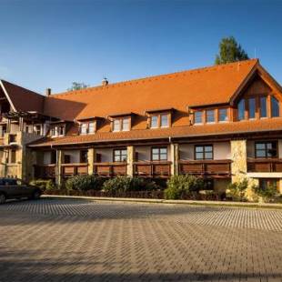 Фотография гостиницы Balatonfői Yacht Club