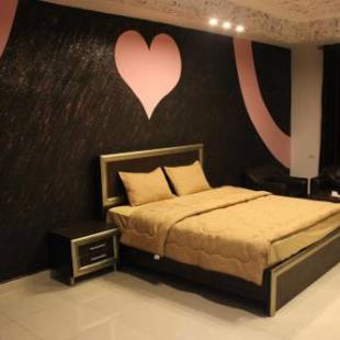 Фотография гостиницы Sara Crown Hotel