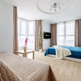 Фотография квартиры Апартаменты Полулюкс с Балконом и Красивым Видом Юг-Апарт