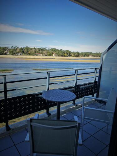 Фотография гостиницы Hotel Le Pavillon Bleu