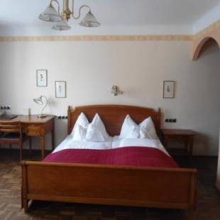 Фотографии апарт отеля
Hotel Apartment Rothensteiner