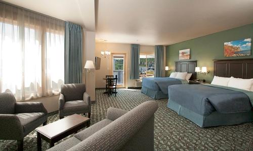 Фотография гостиницы Park Point Marina Inn