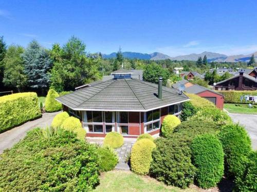 Фотография гостевого дома 25 Chalet Crescent