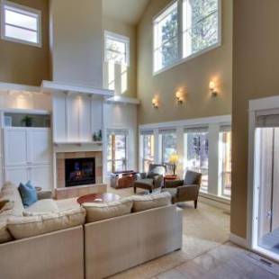 Фотографии гостевого дома 
            River Wild at Mt. Bachelor Village