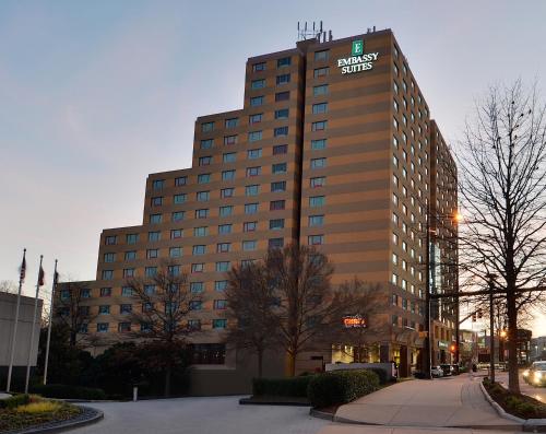 Фотография гостиницы Embassy Suites by Hilton Atlanta Buckhead