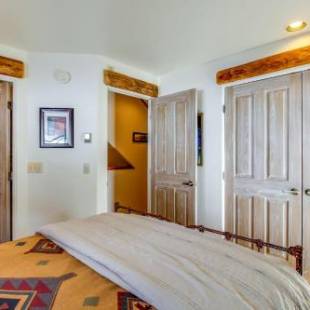 Фотографии гостевого дома
Double Diamond Ski-in/Ski-out Chalet