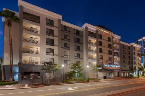 Фотография гостиницы Courtyard Tampa Downtown