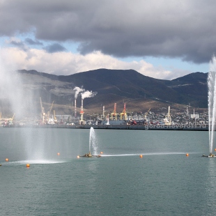 Фотография Плавучий фонтан