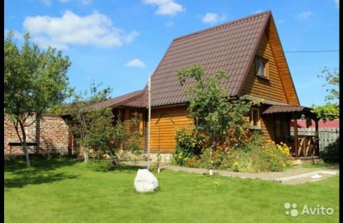 Фотография гостевого дома У озера