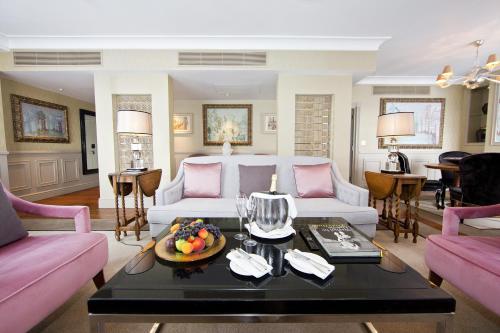 Фотография гостиницы St James Hotel & Club Mayfair