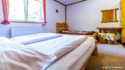 Фотография мини отеля Complex Turistic 7 Crai - Cabana Craiul Crailor