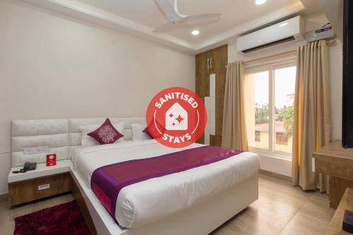 Фотографии гостиницы 
            Capital O 10570 Aryan Address