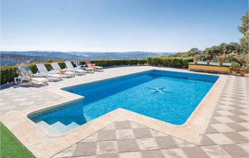 Фотография гостевого дома Four-Bedroom Holiday Home in Constantina